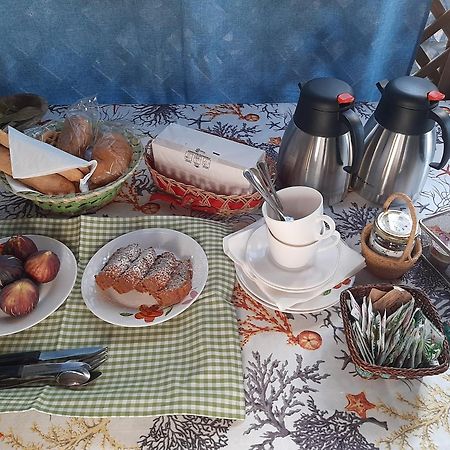 Tom E Jerry Bed and Breakfast Domus De Maria Exterior foto